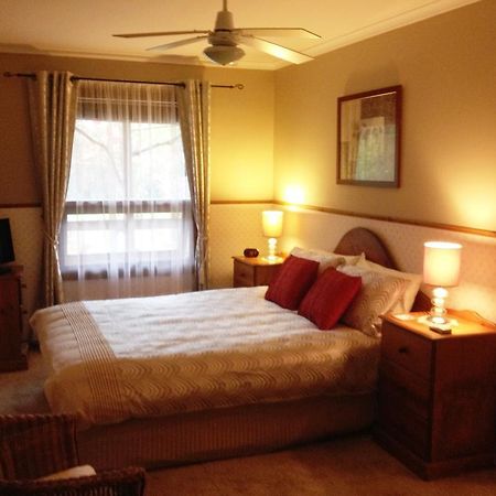 Southern Vales Bed & Breakfast Макларън Вейл Екстериор снимка